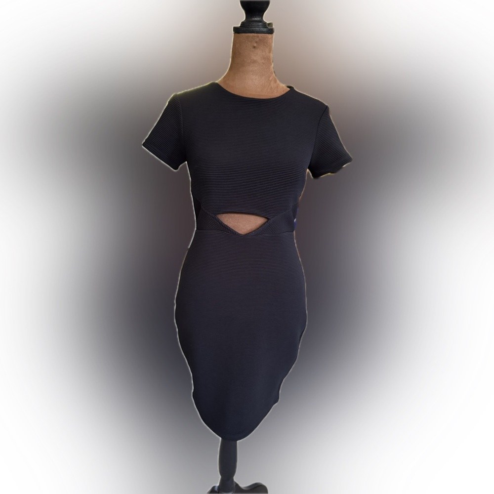 Express ribbed cutout exposed zipper mini